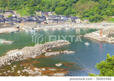 Scenery of the Ogasaki fishing port in the village, Wajima City, Ishikawa Prefecture Scenery of the Ogasaki fishing port in the village, Wajima City, Ishikawa Prefecture 56005488