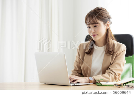 商務休閒女性 商務休閒女性 56009644