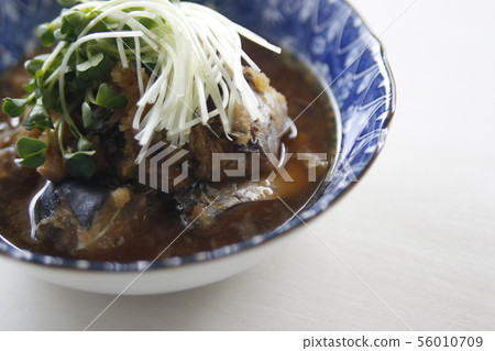 煮熟的雨夾雪鯖魚2 56010709