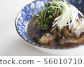 在鯖魚罐頭煮沸的雨夾雪 56010710
