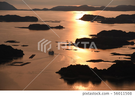 Setting sun 56011508