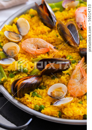 Spanish popular dish paella Spanish popular dish paella 56014733