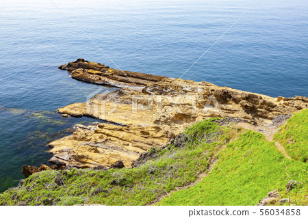 在石川縣羽咋郡滋賀町Sekinohana海岸的Kongo Noto的風景 56034858