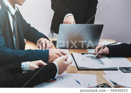 business account team meeting with report 56040053
