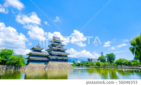 松本城（夏季） 56046355