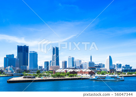 Yokohama Bay Area 56047344