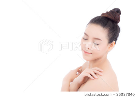 Portrait of beautiful asian woman makeup cosmetic Portrait of beautiful asian woman makeup cosmetic 56057840