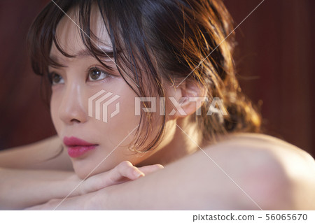 Female beauty bath 56065670