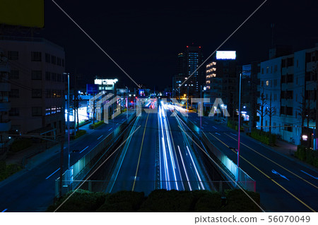 大都會練馬谷立原交叉路口東京夜景燈徑路車燈夜 照片素材 圖片 圖庫