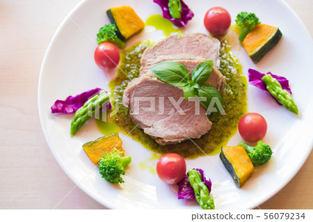 烤豬肉 烤豬肉 56079234