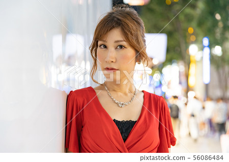 夜班女人形象 夜班女人形象 56086484