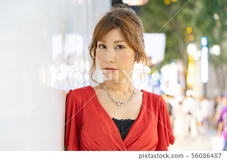 夜班女人形象 夜班女人形象 56086487