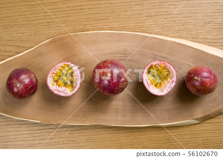 passion fruit  56102670