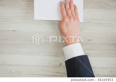 企業人實施接受紙的文書工作人 企業人實施接受紙的文書工作人 56105953