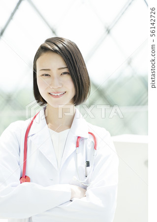 Medical image 56142726
