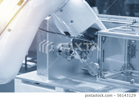 The robotic arm assembly the metal gear. 56143129