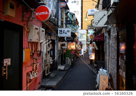 Hanazono Sanbangai，Golden Gai，Shinjuku-ku，Tokyo 56160326