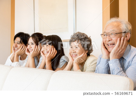 Three generations family 56169671