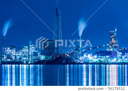 Plant night view of Kitakyushu overlooking Tokai Bay [Fukuoka Prefecture] 56179512
