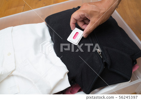 Insecticidal mat 56245397