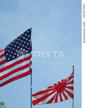日本和美國的國旗 56247061