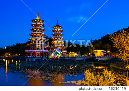 臺灣高雄左營蓮池潭 Asia Taiwan Kaohsiung Lake 56250439