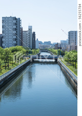與水路的風景在街市東京 與水路的風景在街市東京 56255784