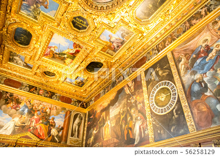 Doge's Palace 56258129