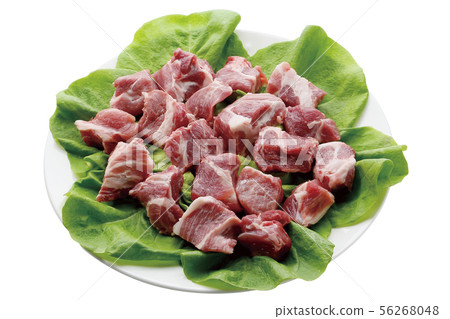 Pork shoulder loin cutting 08 (with pass) Pork shoulder loin cutting 08 (with pass) 56268048