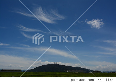 Scarlet cloud 56291138