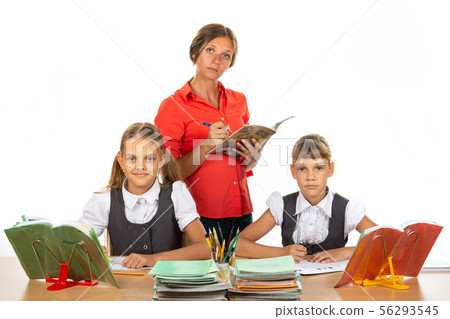 The teacher in the diary gives marks to the 56293545