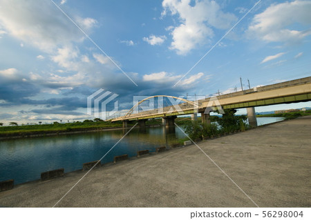 [Fukuoka] Overpass at dusk 56298004