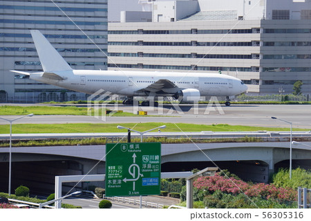 在東京都高速公路上面徵稅 56305316