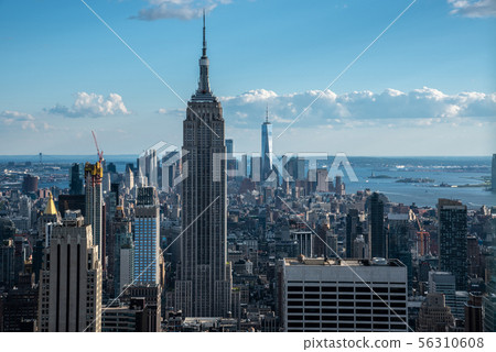 Looking South from the top of Manhattans midtown 56310608