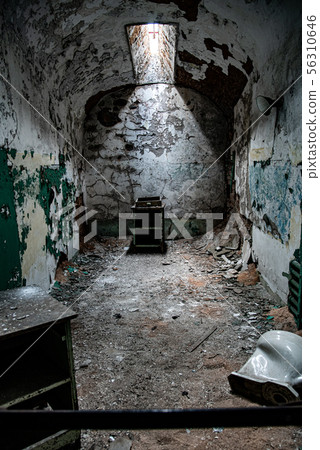 Prison cell in disrepair 56310646