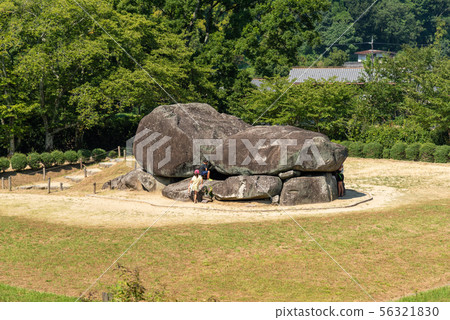 Stone stage 56321830
