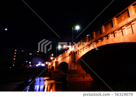 Photograph of Shichijo Ohashi Bridge over Kamogawa River in Higashiyama-ku, Kyoto 56329079