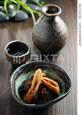 Spicy boiled sake, yuzu and chikuwa Spicy boiled sake, yuzu and chikuwa 56342199