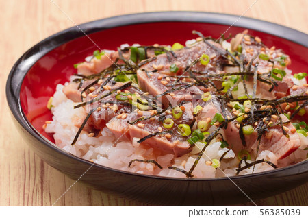 Hand kneaded sushi Hand kneaded sushi 56385039