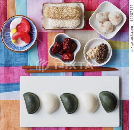 Korean Traditional Food Korean, Songpyeon, Assorted Fruits, Jujube, Sesame Gangjeong, Candy 56387175