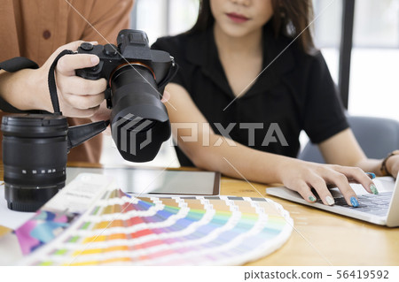 Photo artist and graphic desginer selecting Photo artist and graphic desginer selecting 56419592