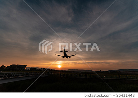 Take off from Itami Airport (Osaka International Airport) Chisato River 56431448