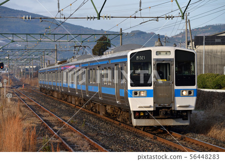 415 series 1500 series ordinary 4 cars running on the Kagoshima Main Line 415 series 1500 series ordinary 4 cars running on the Kagoshima Main Line 56448283
