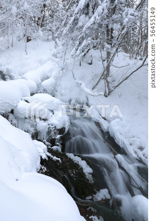 Biei Town Shirokane Fudo Falls Snow Scene 56455149