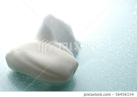 泡沫和肥皂 56456154