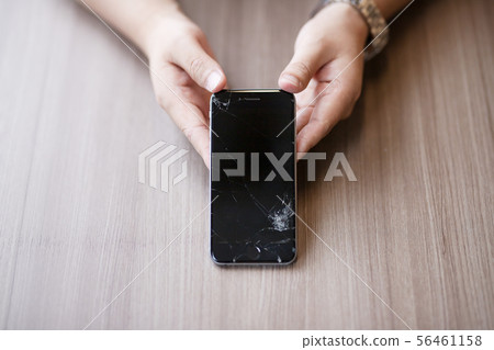 打破智能手機 56461158