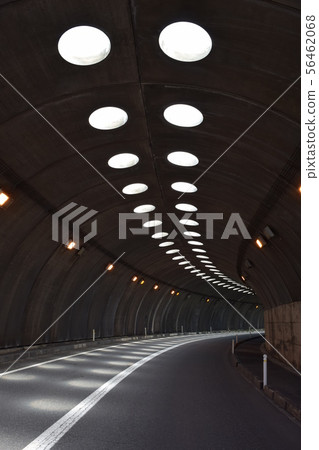 Coastal road shelter 56462068