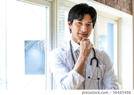 年輕的醫生男 年輕的醫生男 56485498
