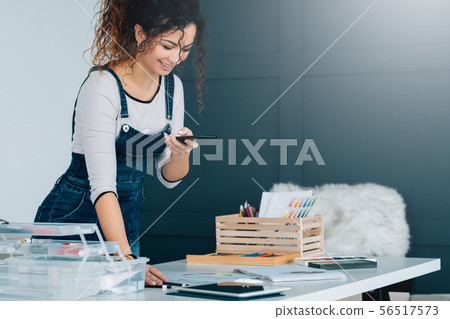 art hobby leisure lady smartphone social media 56517573