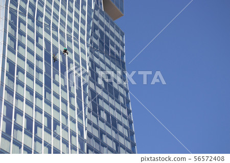 Hotel window glass cleaning 56572408